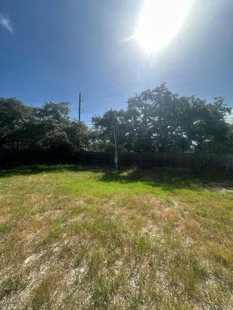 626 PINE AVE, ROCKPORT, TX 78382, photo 1 of 4
