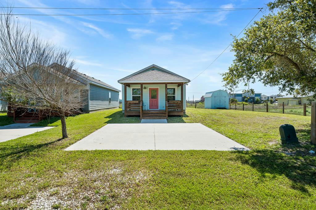 1524 S PEARL ST, ROCKPORT, TX 78382, photo 1 of 32
